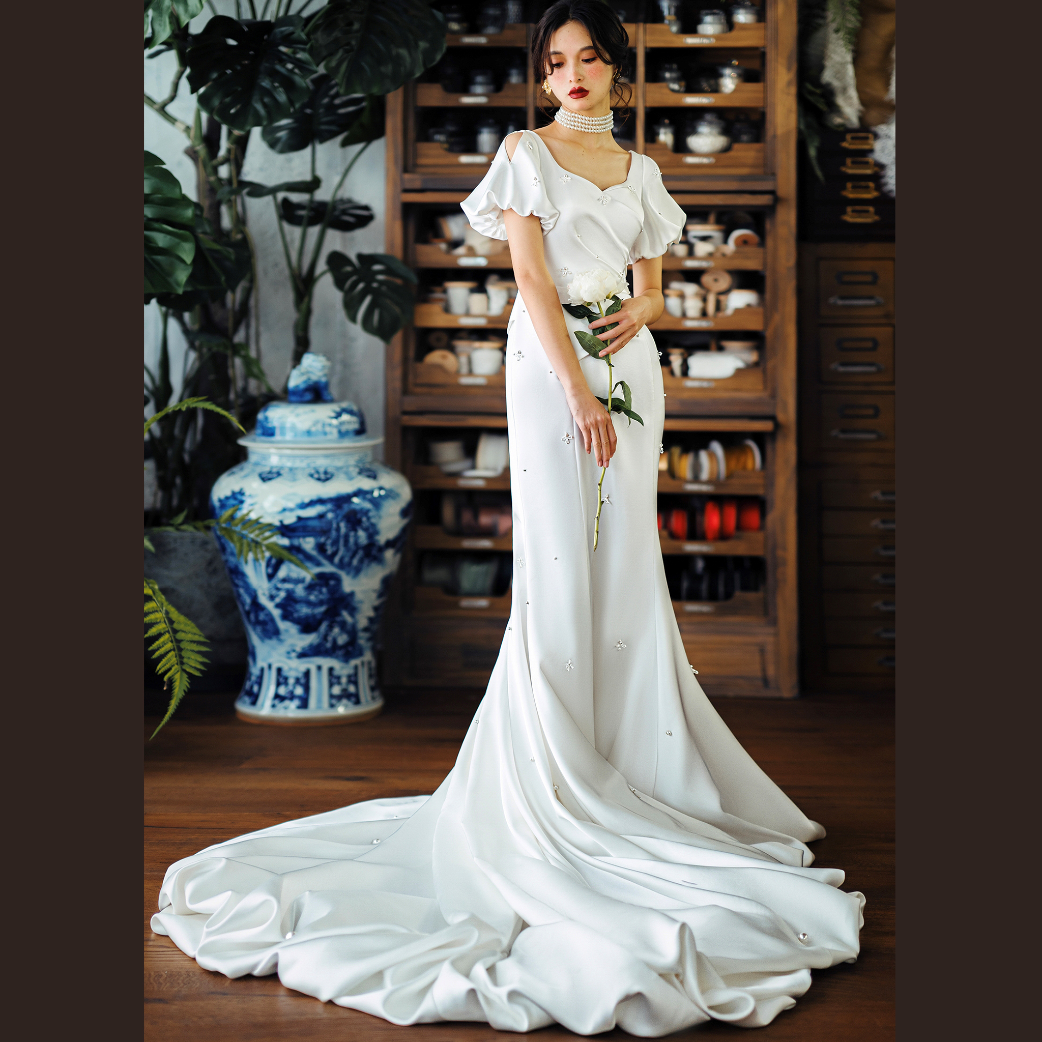 Queen Anne Style Wedding Dresses