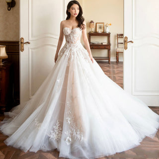 Gorgeous Ball Gown Sweetheart White Tulle Strapless