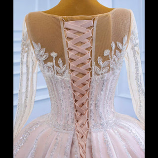 Robe de mariée de luxe à manches longues et perles