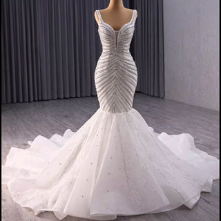 Robe de mariée trompette de luxe avec perles et bretelles spaghetti