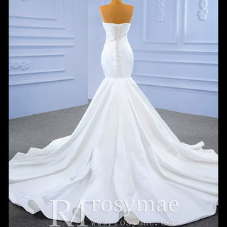 Simple Strapless Satin Trumpet Boat Neck Wedding Dress