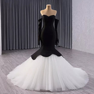 Nuevo diseño blanco y negro vestido de novia con forma de corazón vestido de novia de sirena