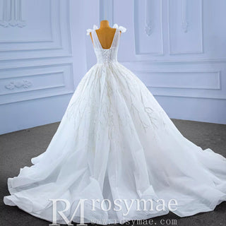 Luxury Tulle Ball Gown Wedding Dresses with V-neck