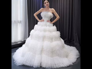 Elegant Strapless Big Skirt Ball Gown Sparkly Wedding Dress