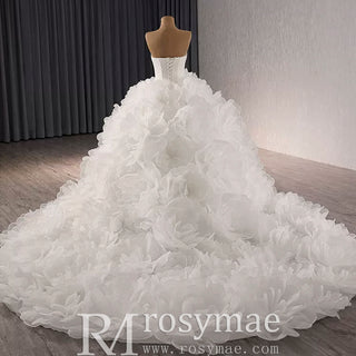 Classic Big Skirt Wedding Dress Strapless Ball Gown Bridal Gown