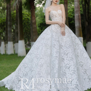 Strapless A-line Floral Lace Wedding Dress with Sweetheat Neck