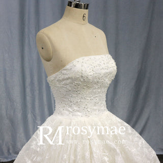 Strapless-ruffled-bride-wedding-dresses