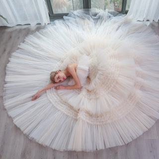strapless-ball-gown-wedding-dress-with-long-train