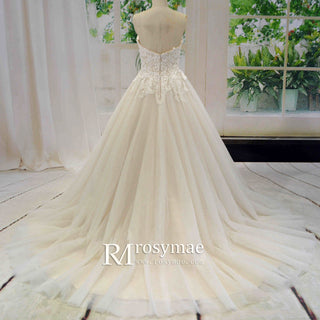 Strapless Sweetheart Neckline Tulle Lace Ball Gown Wedding Dress