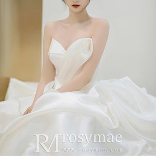 Ruffle Strapless Satin Wedding Dress Bridal Gown with Puffy Skirt